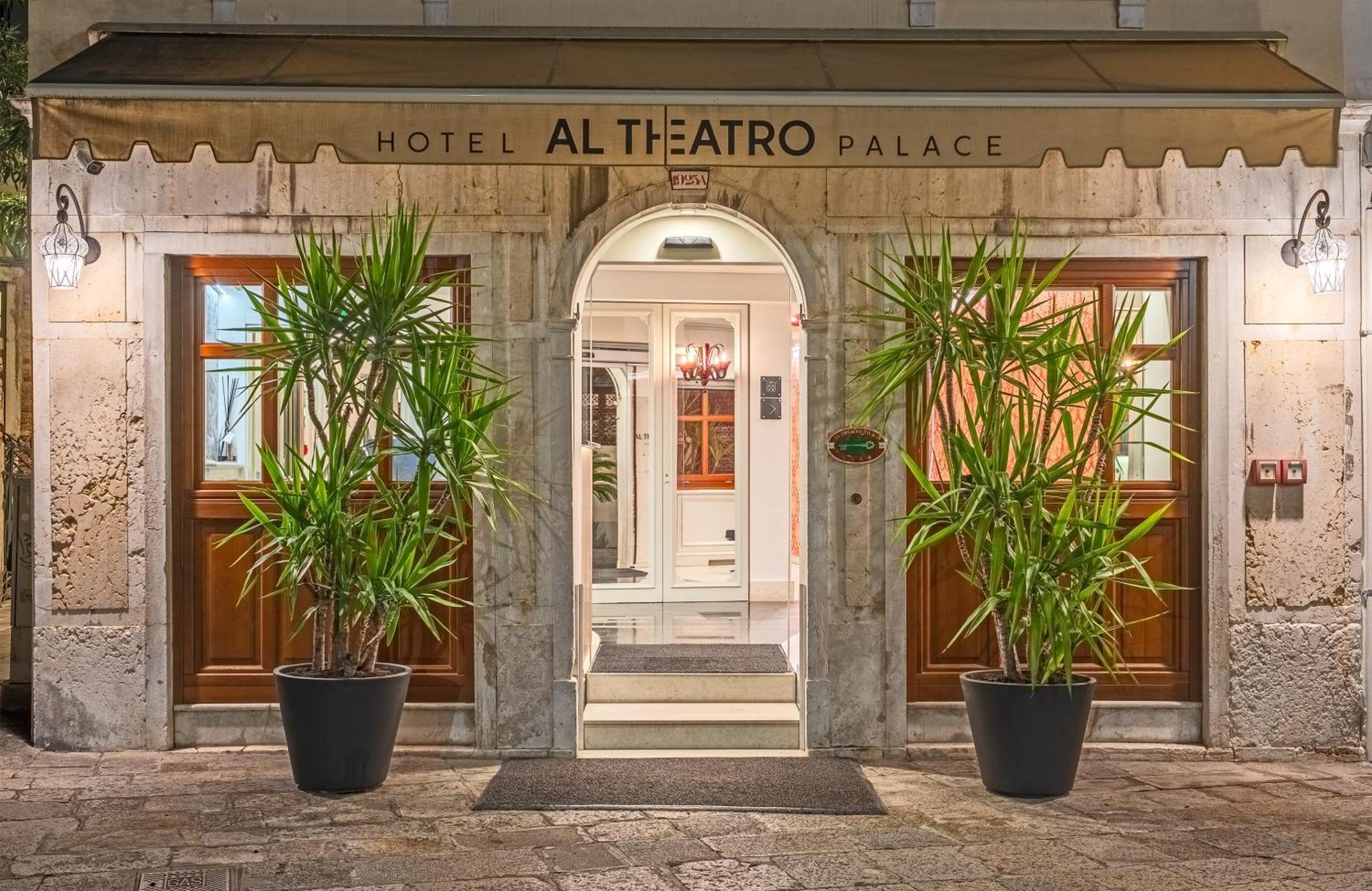 Al Theatro Palace 4* Venezia